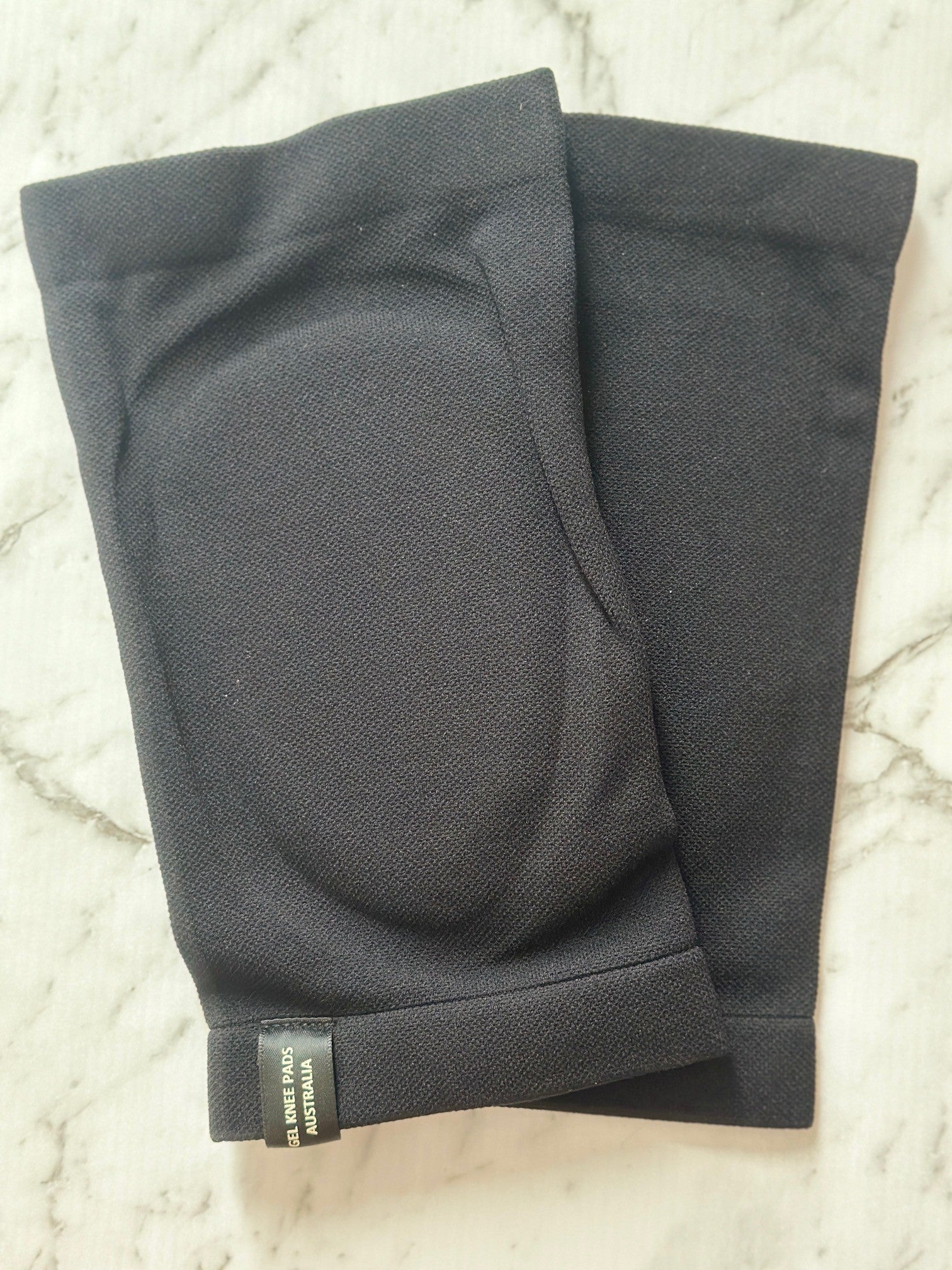 V2 Sleeve Gel Knee Pads - Black