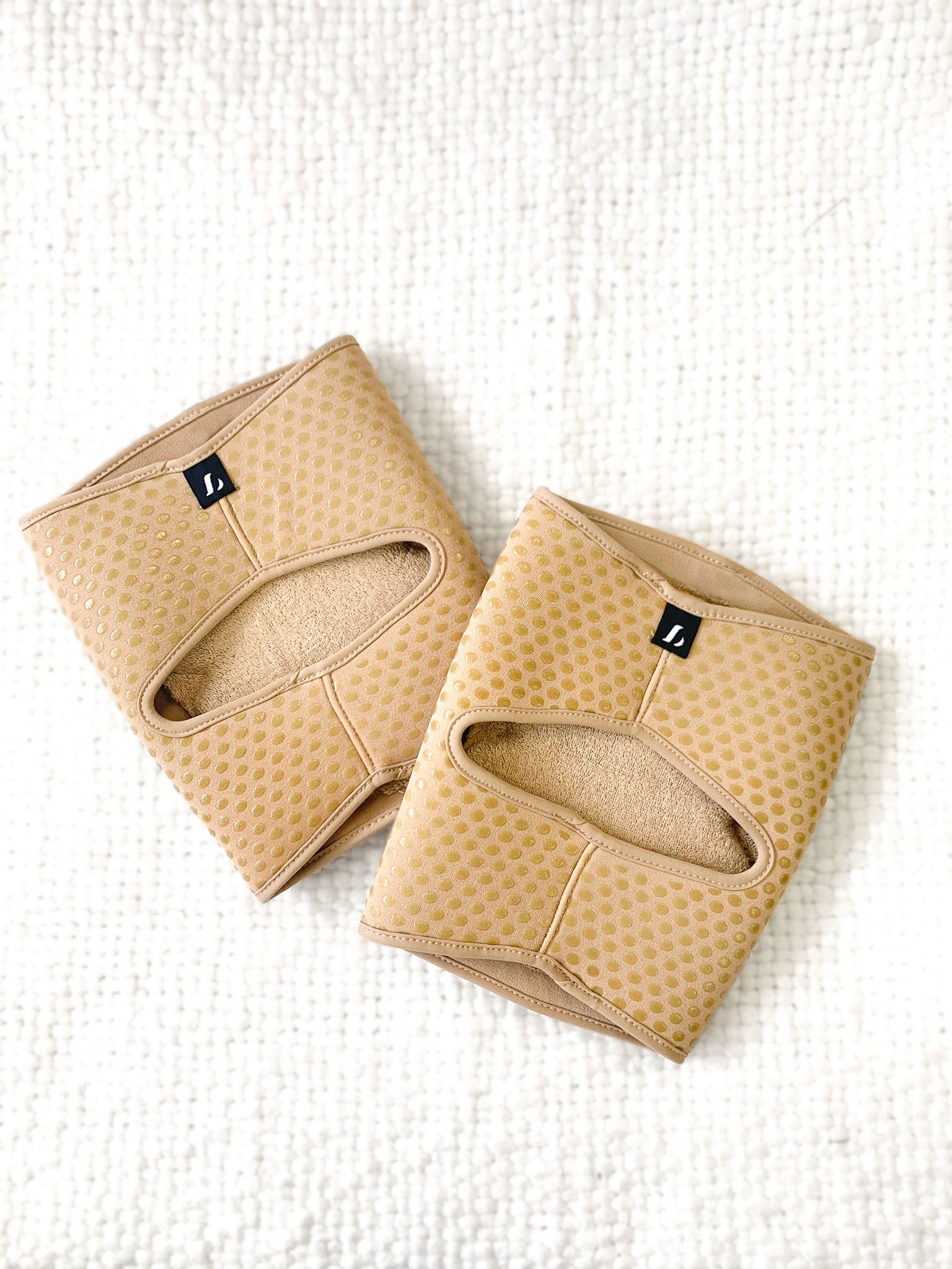 Sticky Silicone Knee Pads - Beige