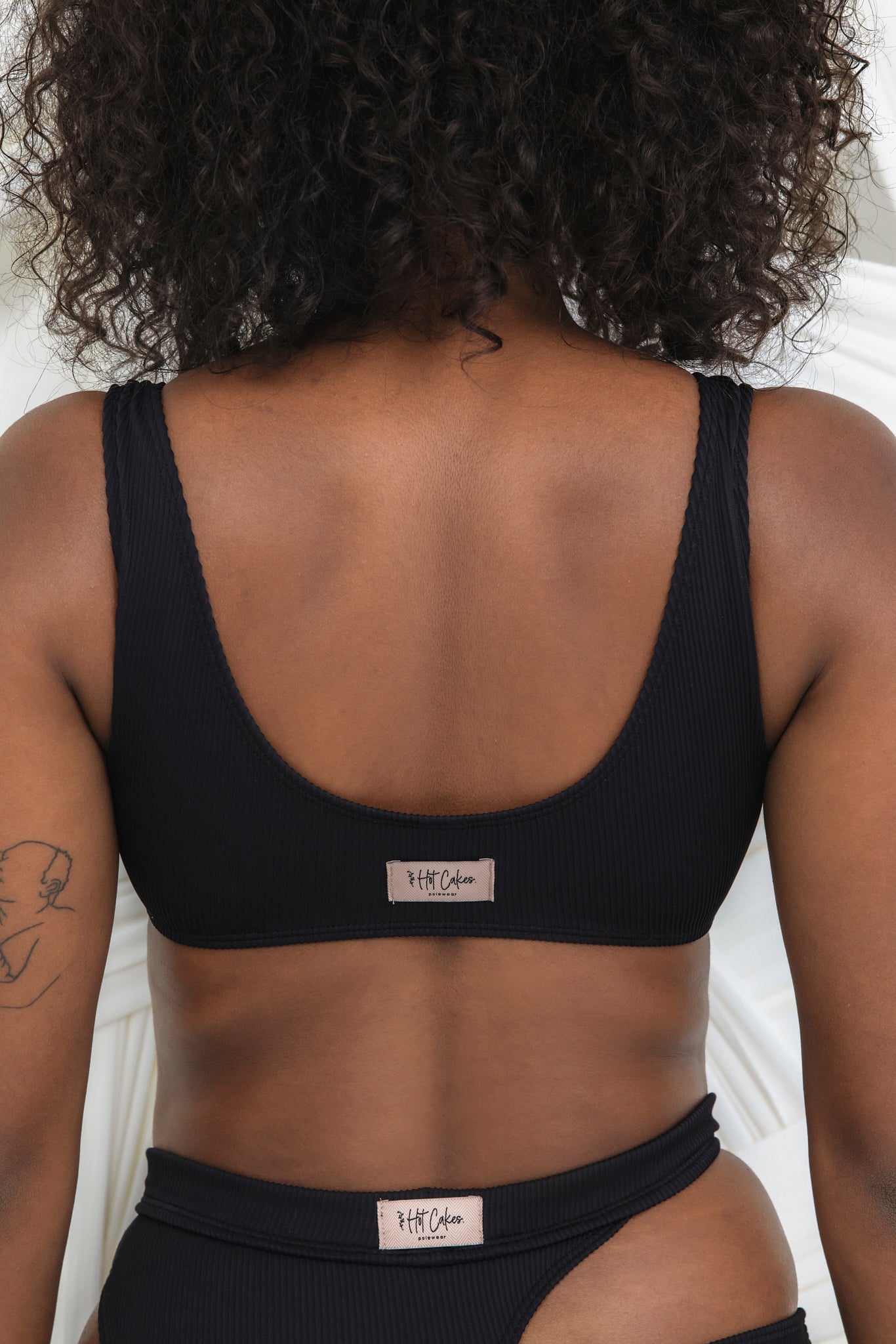 Hotcakes Savanna Top – Black